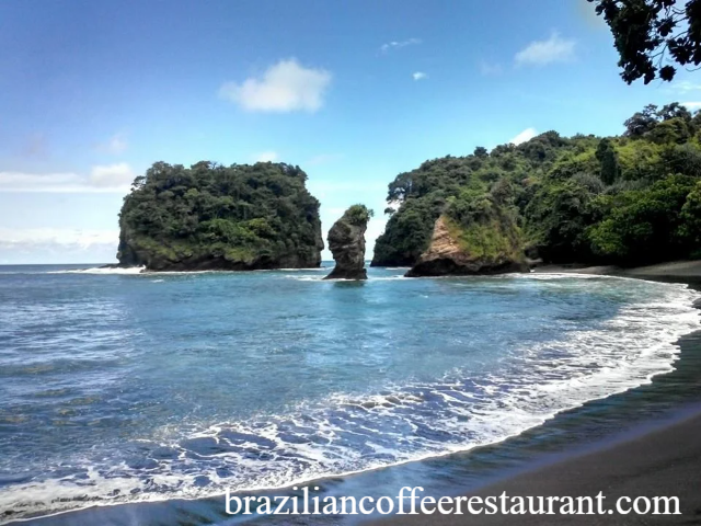 Surgawi Pantai Licin Di Malang Selatan